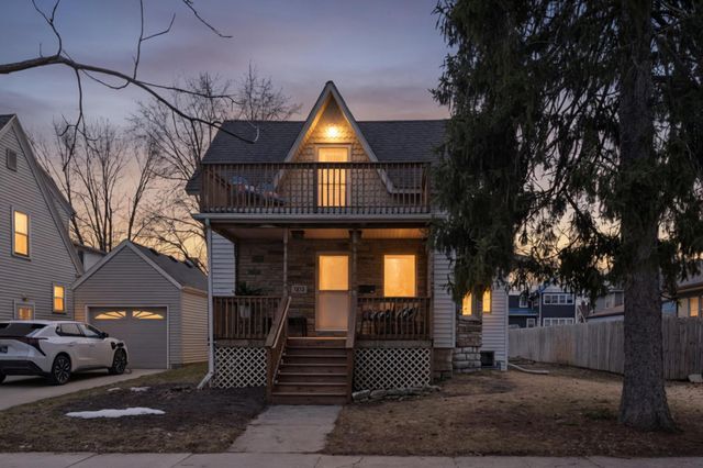 1212 1st Street NW, Rochester, MN 55901