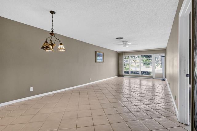 5705 QUEEN PALM Court D, Delray Beach, FL 33484