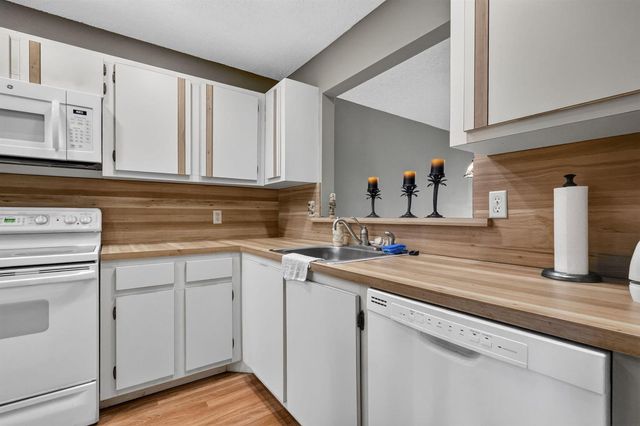 5705 QUEEN PALM Court D, Delray Beach, FL 33484