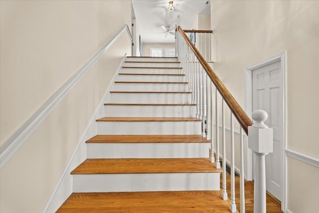 47 Peach Tree Rd, Barnstable, MA 02648
