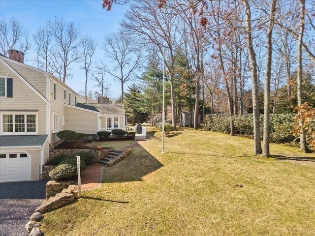 47 Peach Tree Rd, Barnstable, MA 02648