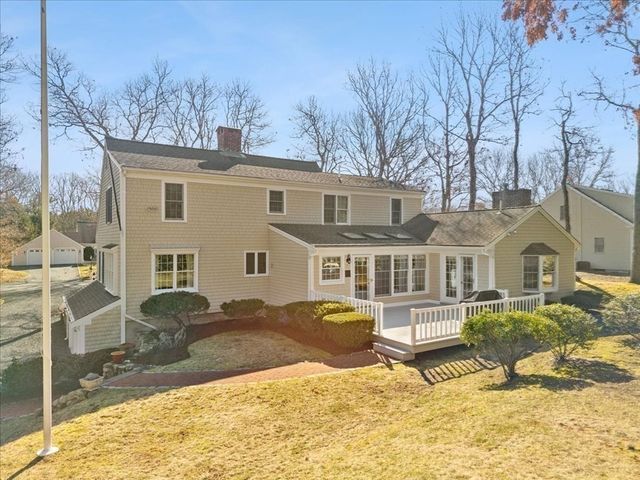 47 Peach Tree Rd, Barnstable, MA 02648