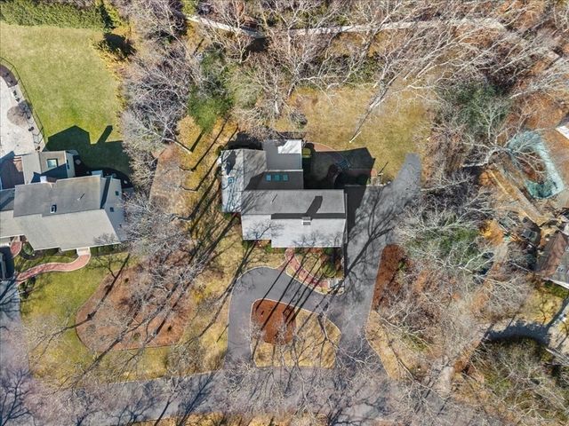 47 Peach Tree Rd, Barnstable, MA 02648