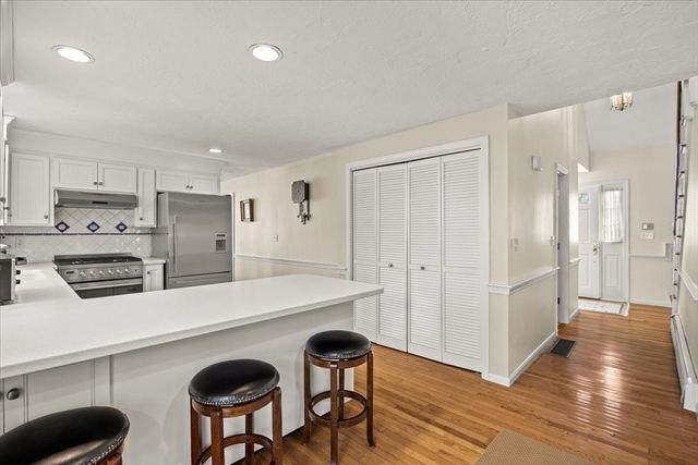 47 Peach Tree Rd, Barnstable, MA 02648