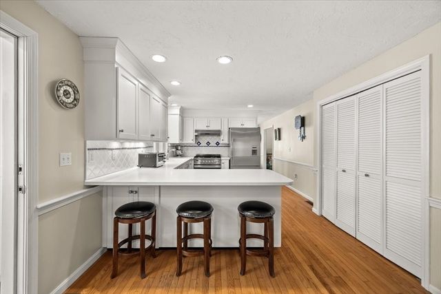 47 Peach Tree Rd, Barnstable, MA 02648
