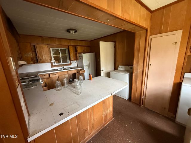 119 Mashburn Lane, Erwin, TN 37650