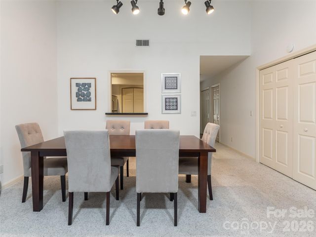 112 Live Oak Lane, Hendersonville, NC 28791