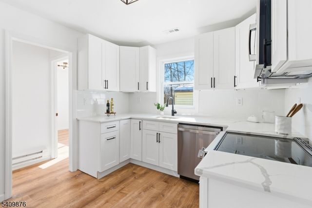 319 Tulsa Trl, Hopatcong Boro, NJ 07843