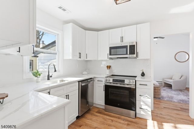 319 Tulsa Trl, Hopatcong Boro, NJ 07843