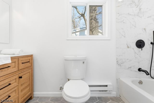 319 Tulsa Trl, Hopatcong Boro, NJ 07843