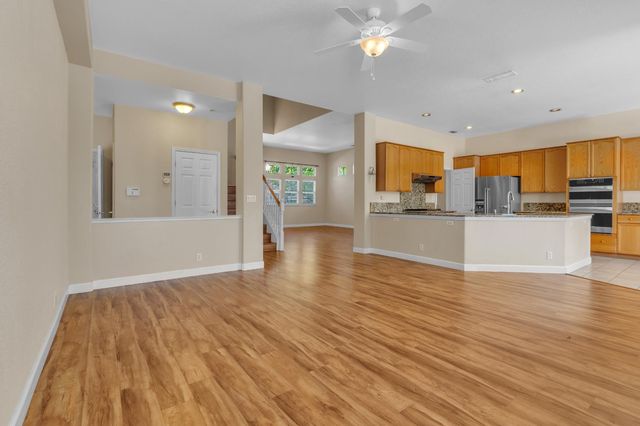 6524 Young Oak Ct, Orangevale, CA 95662