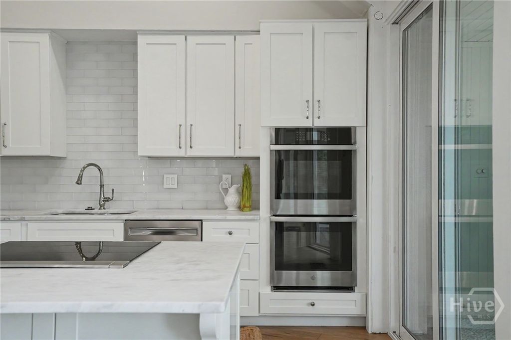 Image 7 of property listing at 12 Cricket Court, Savannah, GA 31411