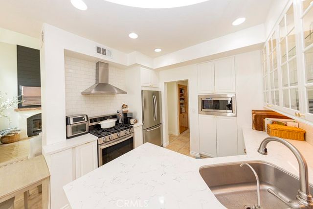 33 Cloudcrest, Aliso Viejo, CA 92656