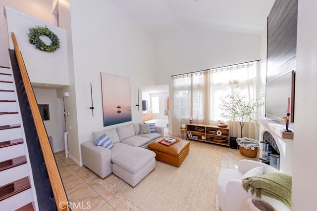 33 Cloudcrest, Aliso Viejo, CA 92656