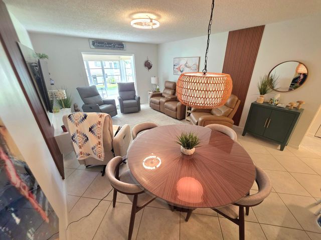 5680 SW 3rd Place 206, Margate, FL 33068