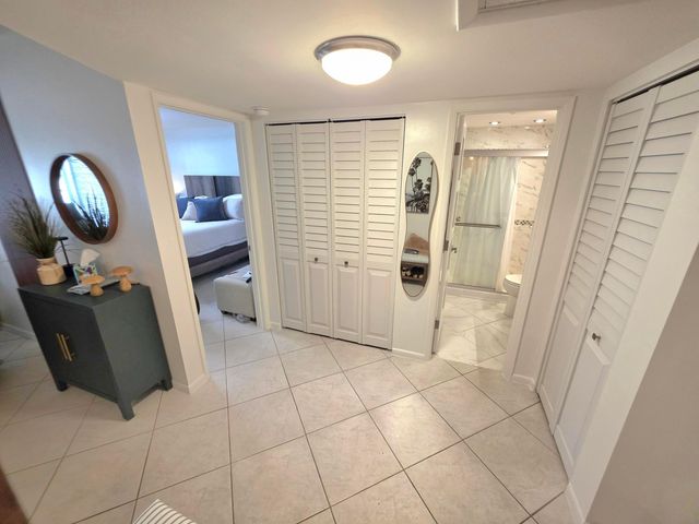 5680 SW 3rd Place 206, Margate, FL 33068