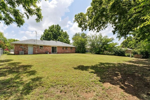 126 Beacon Circle, Norman, OK 73071
