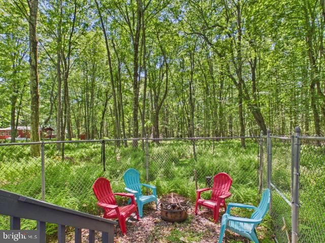 7803 LAKE SHORE DR, Pocono Lake, PA 18347