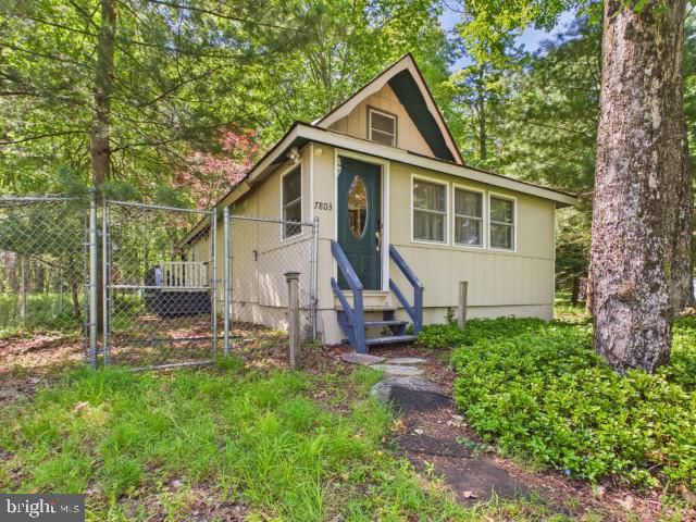 7803 LAKE SHORE DR, Pocono Lake, PA 18347