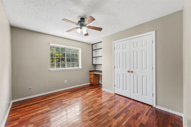 1004 Creekside Drive, Mesquite, TX 75181