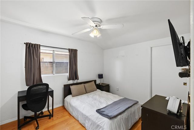 17419 Leadwell, Lake Balboa, CA 91406