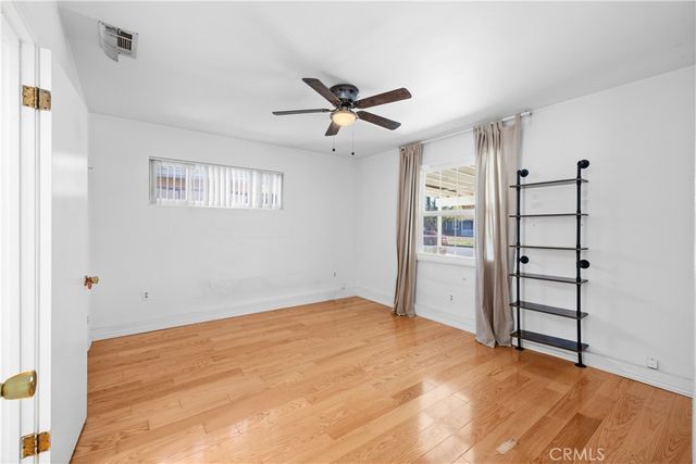 17419 Leadwell, Lake Balboa, CA 91406