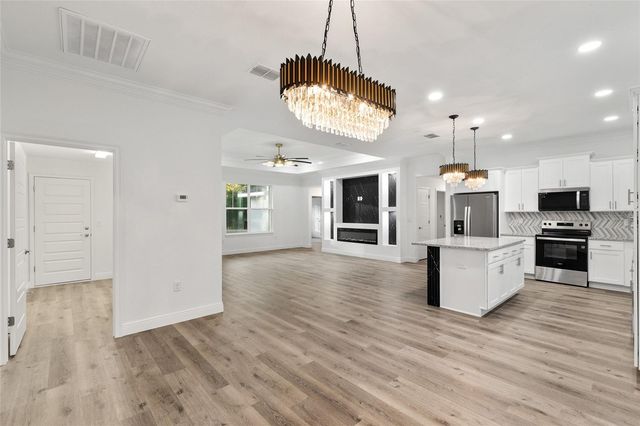 8725 SW 136TH TERRACE, Dunnellon, FL 34432