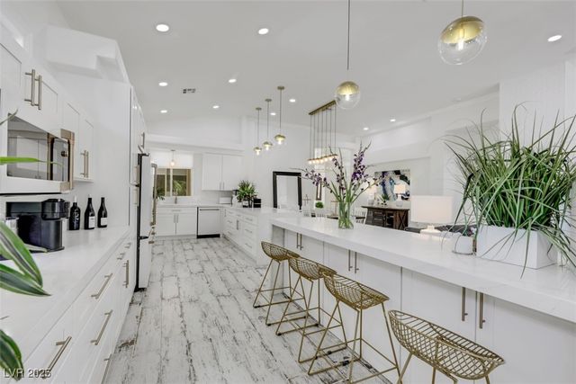 439 Indigo Springs Street, Henderson, NV 89014