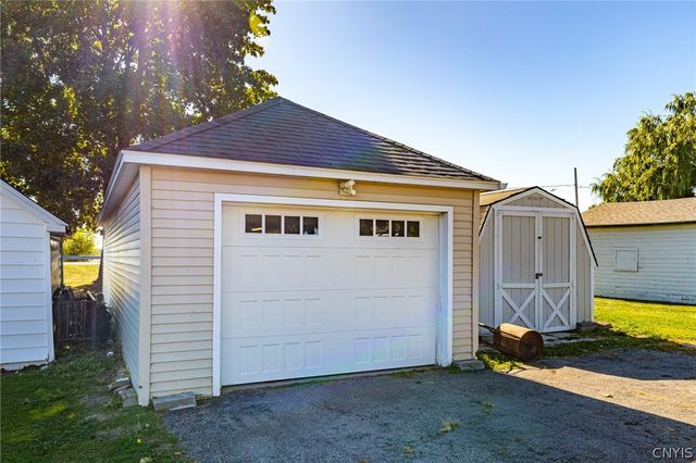 2520 Edgemere Drive, Greece, NY 14612