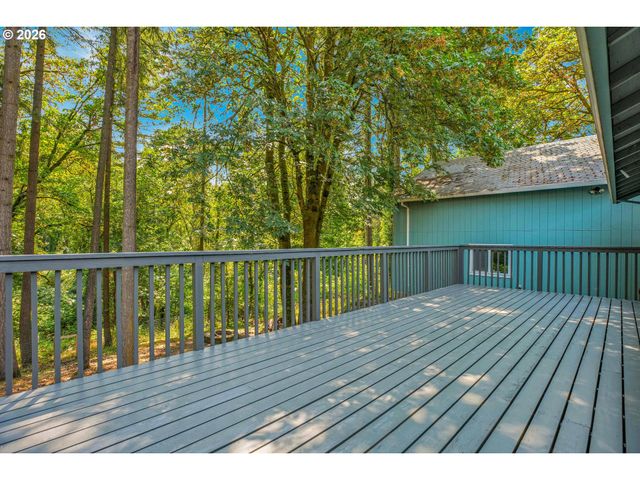 371 Belton Rd, St Helens, OR 97051