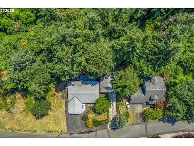 371 Belton Rd, St Helens, OR 97051