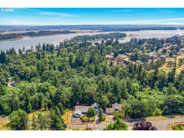 371 Belton Rd, St Helens, OR 97051