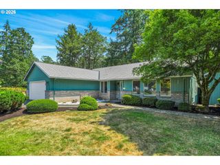 371 Belton Rd, St Helens, OR 97051