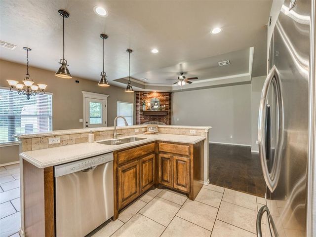 3222 E Simmons Road, Edmond, OK 73034