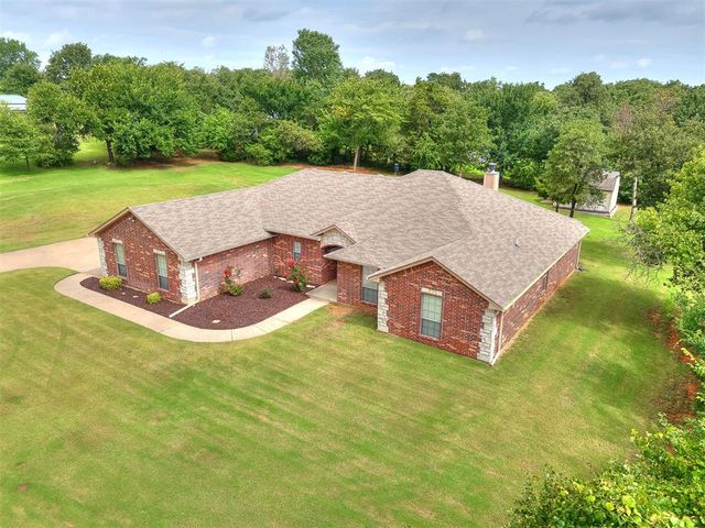 3222 E Simmons Road, Edmond, OK 73034