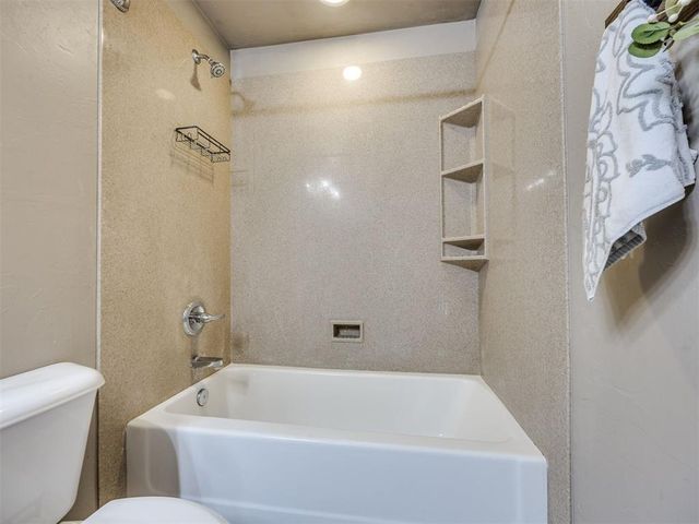 3222 E Simmons Road, Edmond, OK 73034