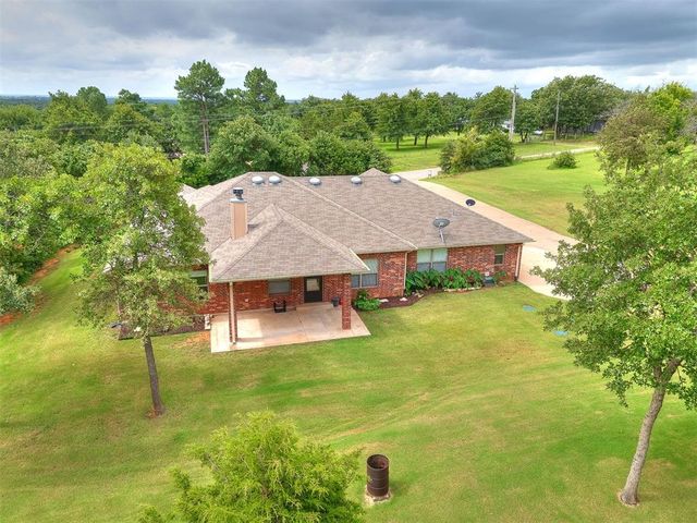 3222 E Simmons Road, Edmond, OK 73034