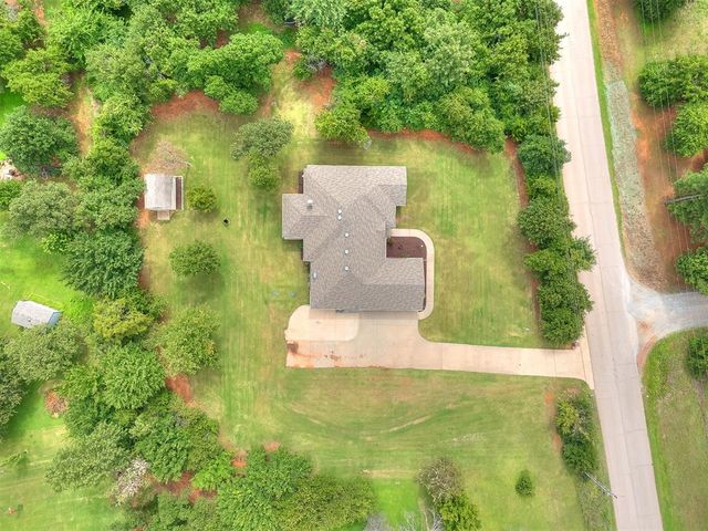 3222 E Simmons Road, Edmond, OK 73034