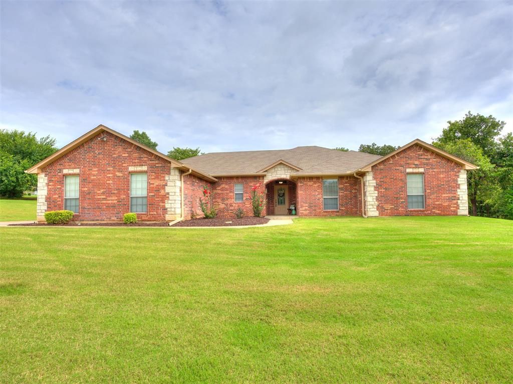 3222 E Simmons Road, Edmond, OK 73034