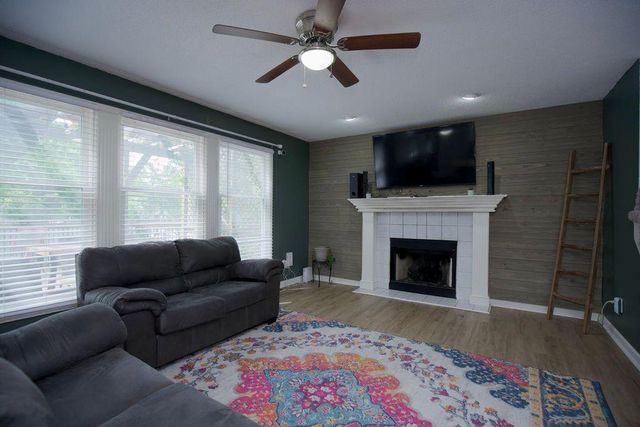 8401 NE 75th Terrace, Kansas City, MO 64158