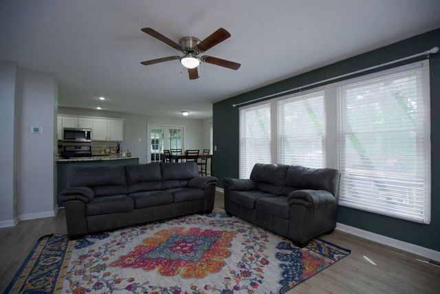 8401 NE 75th Terrace, Kansas City, MO 64158