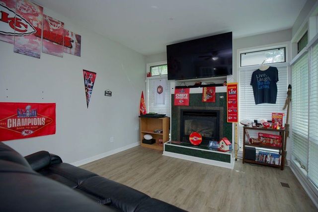 8401 NE 75th Terrace, Kansas City, MO 64158