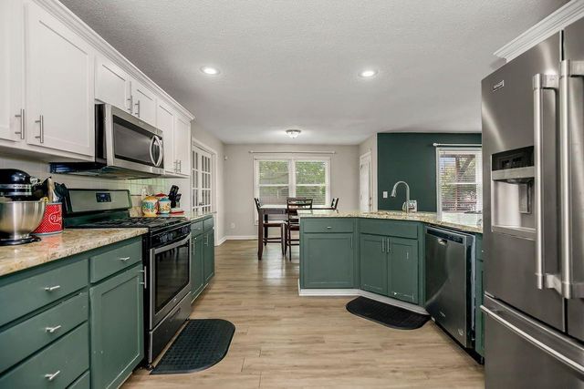 8401 NE 75th Terrace, Kansas City, MO 64158