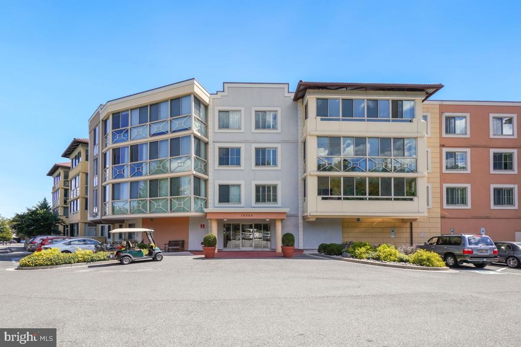 15000 PENNFIELD CIR #408, Silver Spring, MD 20906