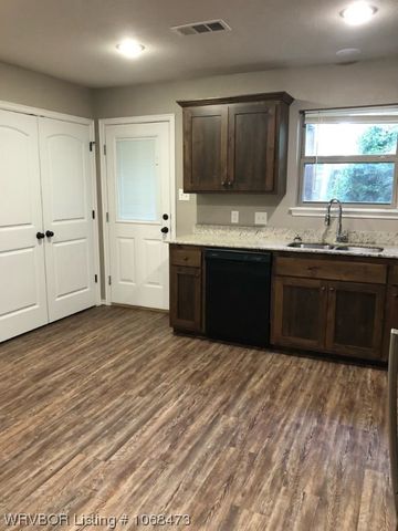 4405 S 19th Street B, Fort Smith, AR 72901