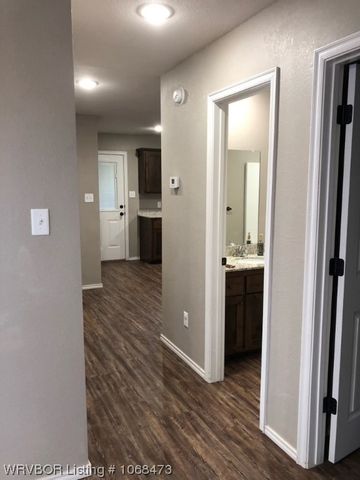 4405 S 19th Street B, Fort Smith, AR 72901