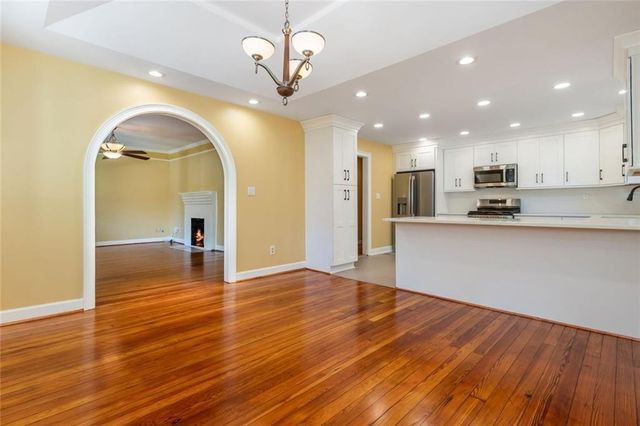 805 Holmes NW Street, Atlanta, GA 30318