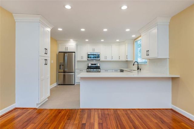 805 Holmes NW Street, Atlanta, GA 30318