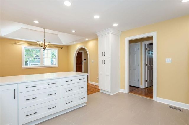 805 Holmes NW Street, Atlanta, GA 30318