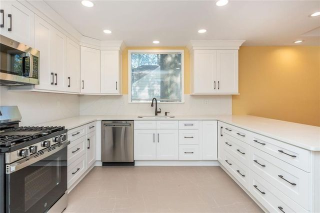 805 Holmes NW Street, Atlanta, GA 30318